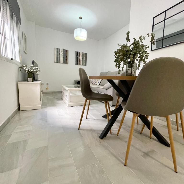 Encantador y céntrico piso con garaje - Apartamento de 2 dormitorios - 1
