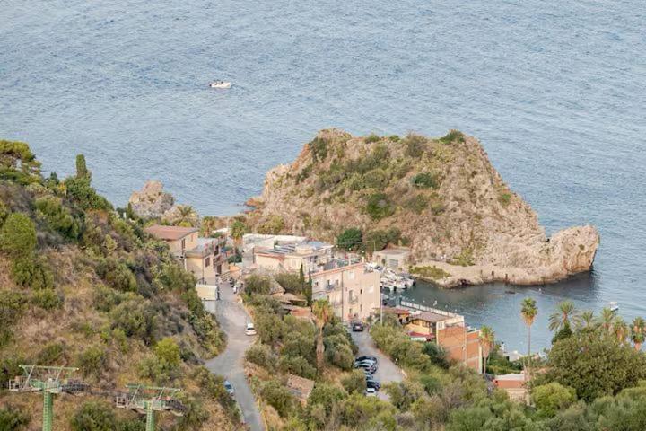 DIMORA DISIU - Jacuzzi & Sea View - 4 minuti a piedi dal centro - Three-Bedroom House - 26