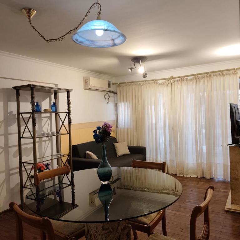 Departamento en calle Obispo Trejo - Apartamento de 1 dormitorio - 1