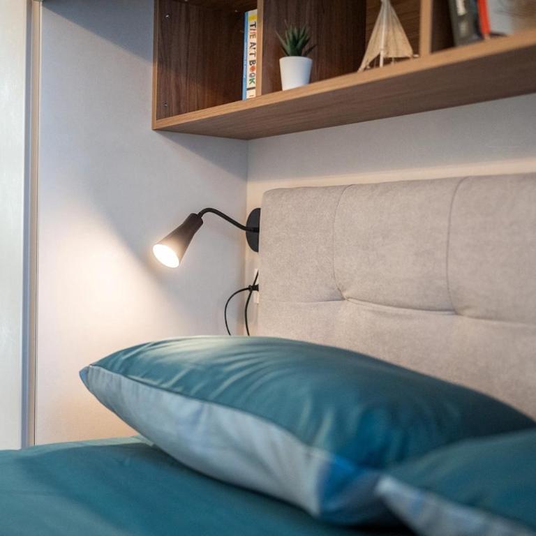Private Garden & Metro 2 min - Wooden Wave Flat - Two-Bedroom Apartment - 20