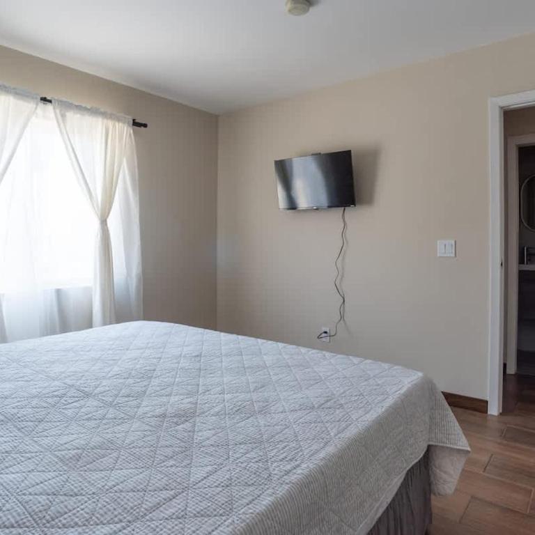 NEW Casa Marea Beach Front House DT 2BR WiFi & AC - Apartment - 19