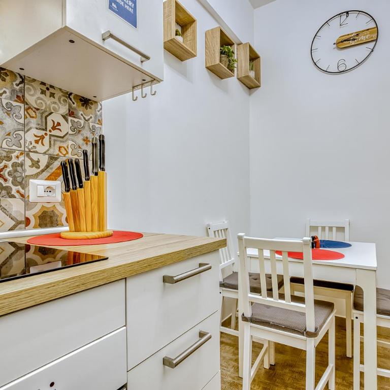 A Casa di Asia - Two-Bedroom Apartment - 14