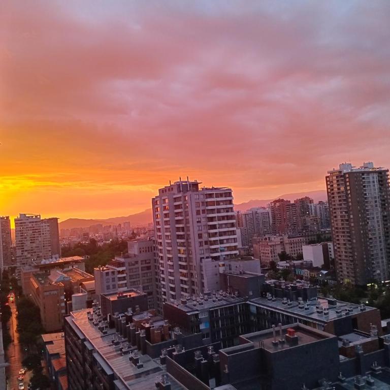 Los Sacramentinos Church Metro Parque Almagro - Two-Bedroom Apartment - 11