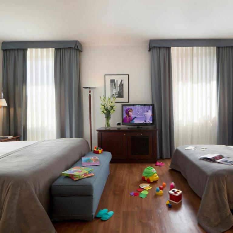 Starhotels Excelsior - Camera Familiare (2 Adulti + 2 Bambini) - 1