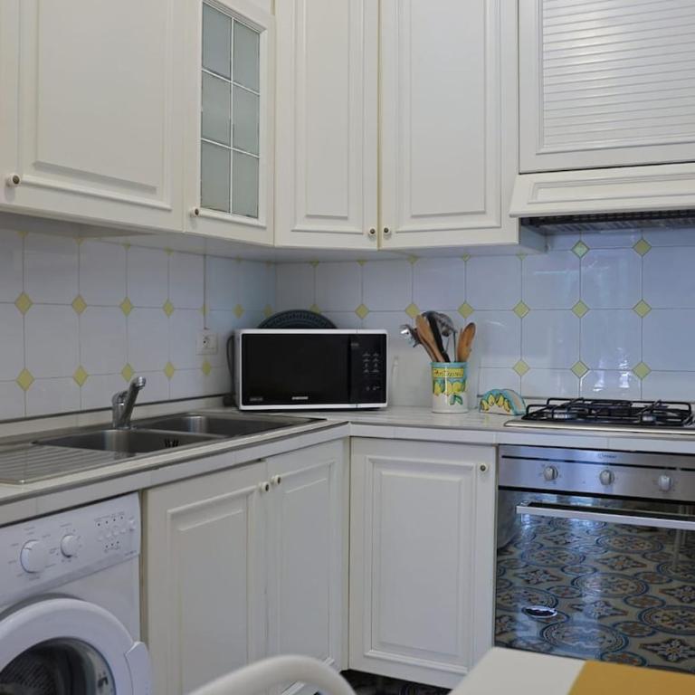 Casa Claudia Positano Center - 5 minutes to beach - Two-Bedroom Apartment - 29
