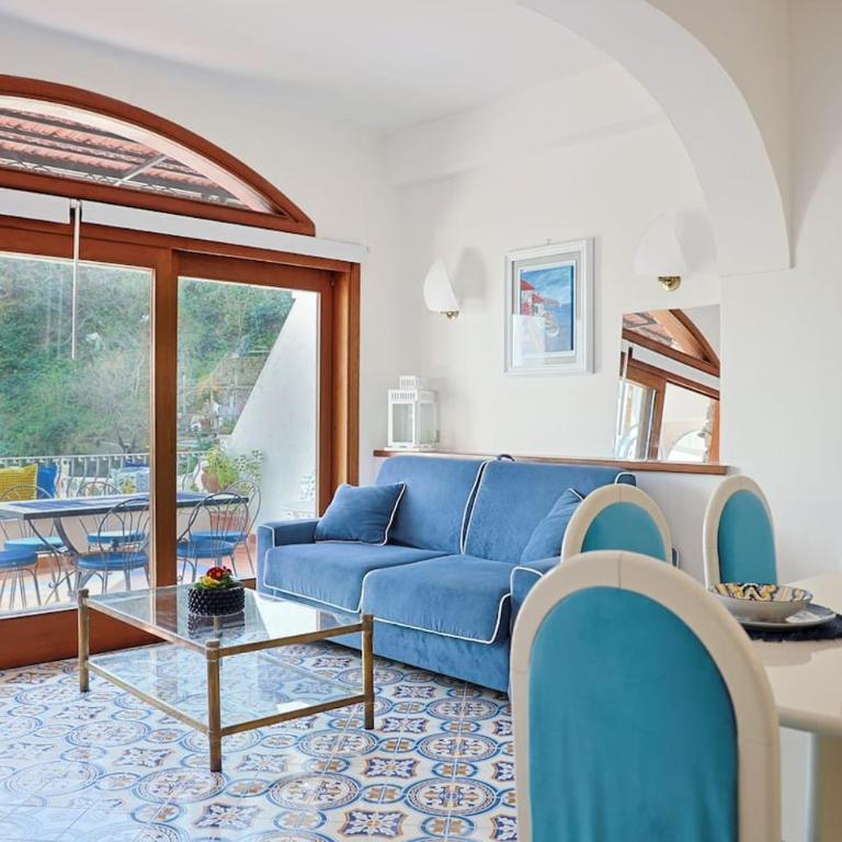 Casa Claudia Positano Center - 5 minutes to beach - Two-Bedroom Apartment - 13