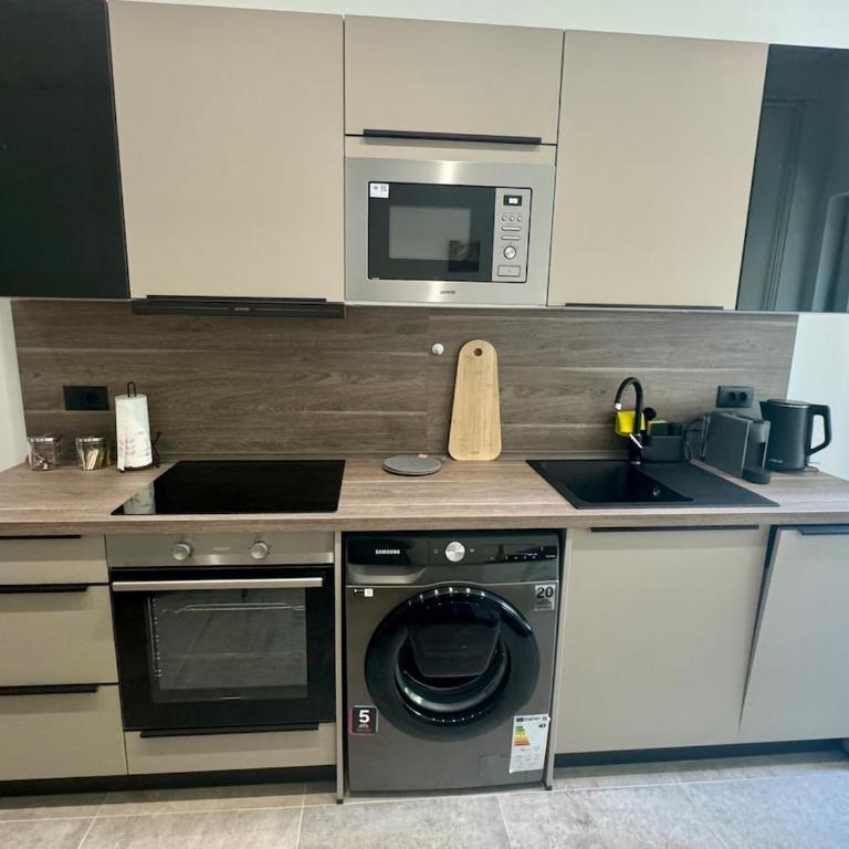 WhiteCity Suite - Apartman sa 2 Spavaće Sobe - 8