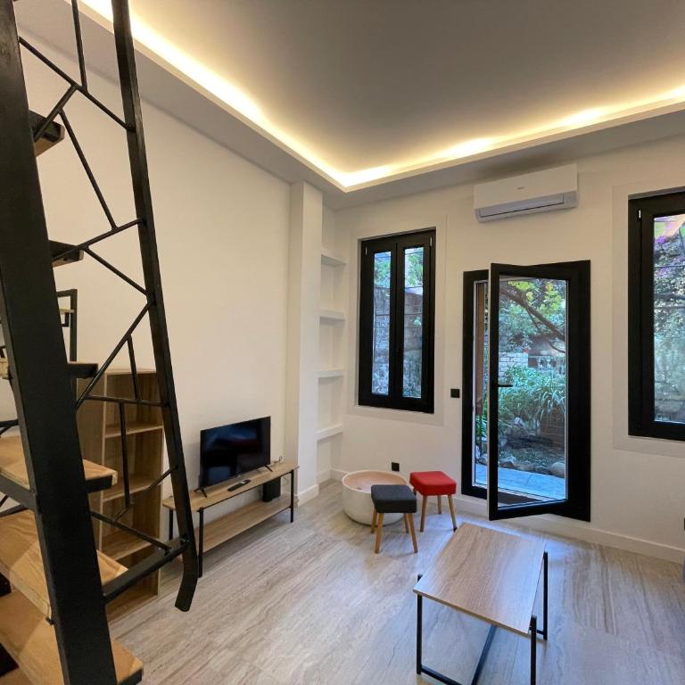 Pasteur, Antibes centre, calme et rénové - Appartement 1 Chambre - 13