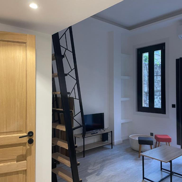 Pasteur, Antibes centre, calme et rénové - Appartement 1 Chambre - 22