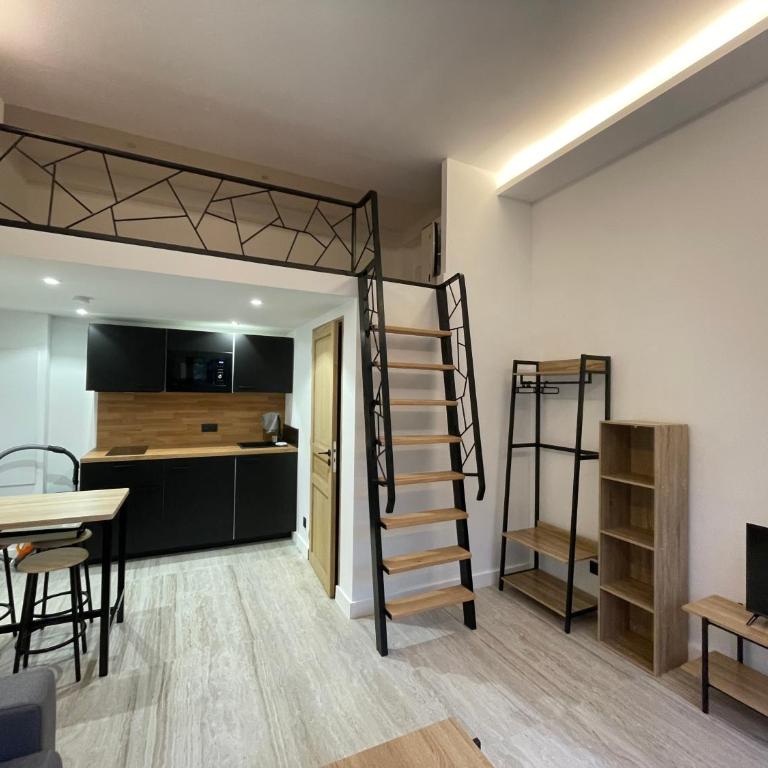 Pasteur, Antibes centre, calme et rénové - Appartement 1 Chambre - 27