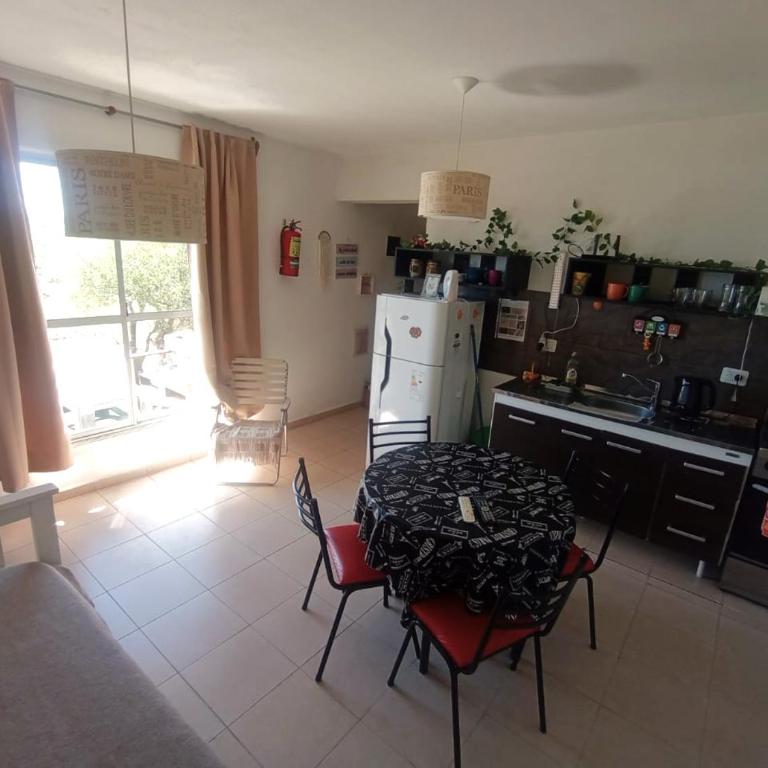 Cabaña La Abuela Chicha - Alquiler Temporario - Tanti - Apartamento de 2 dormitorios - 4