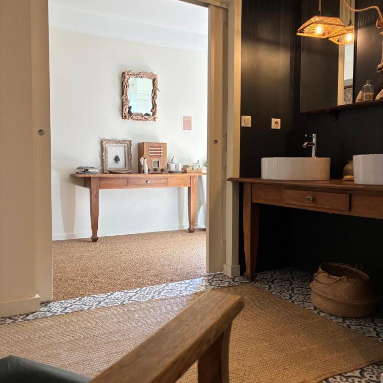 maison d'hôtes la ferme saint Pierre Drôme - Suite Deluxe avec Baignoire Spa - 9