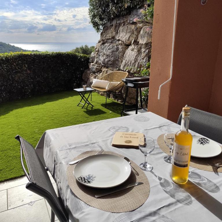 T2 Vue mer, Jardin clos, Village vacances Cap Esterel St Raphaël - Apartment mit 1 Schlafzimmer - 12