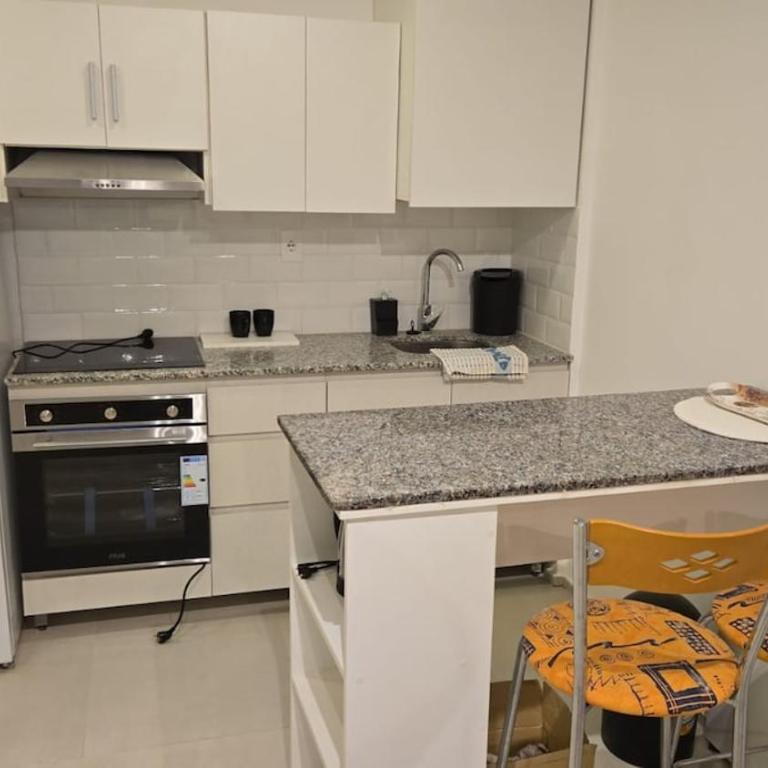 1 bedroom apartment, 3 min from the Airport - One-Bedroom Apartment - 8