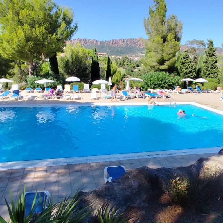 T2 Vue mer, Jardin clos, Village vacances Cap Esterel St Raphaël - Apartment mit 1 Schlafzimmer - 9
