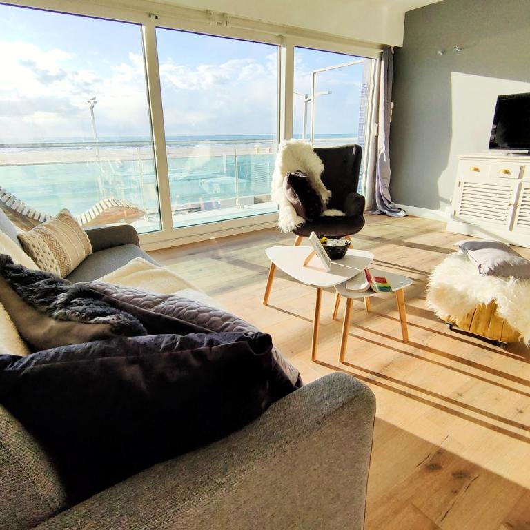 Face Mer Panoramique 2 chambres Parking - Two-Bedroom Apartment with Ocean View - 21