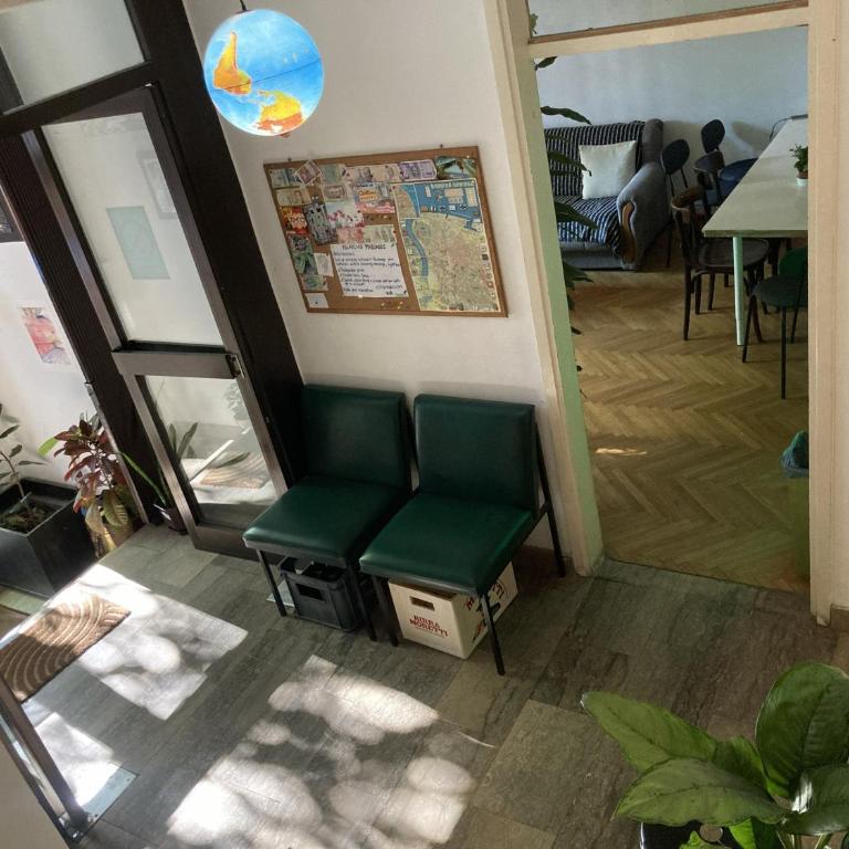 Chillton hostel - Bed in 8-Bed Mixed Dormitory Room - 13