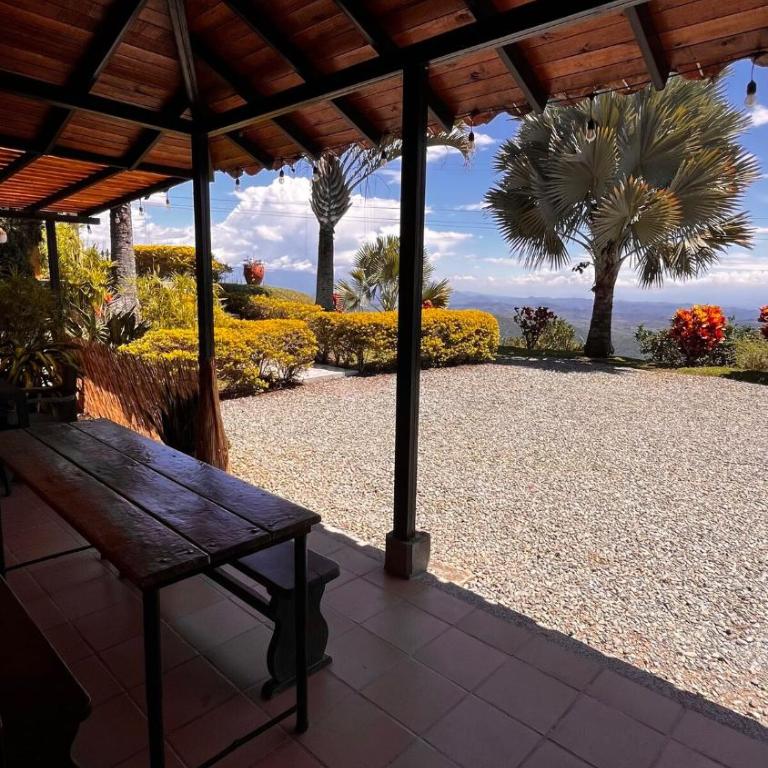 Cabaña Amanecer- Finca Valparaíso - Two-Bedroom House - 46