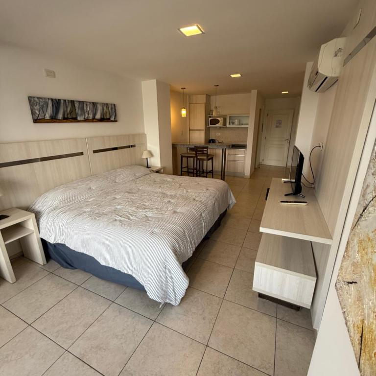Loft Puerto Amarras - One-Bedroom Apartment - 26