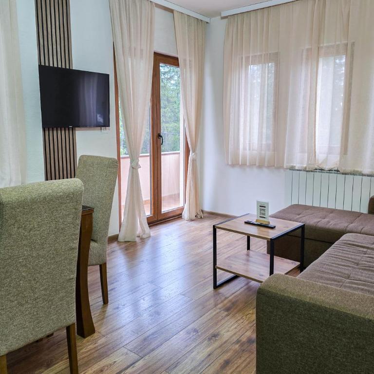 Apartmani Bijelic - Apartment with Terrace - 6