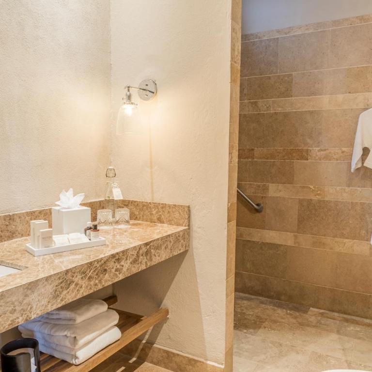 Bastión Luxury Hotel - Habitación Doble Deluxe con acceso al club de playa Makani - 2