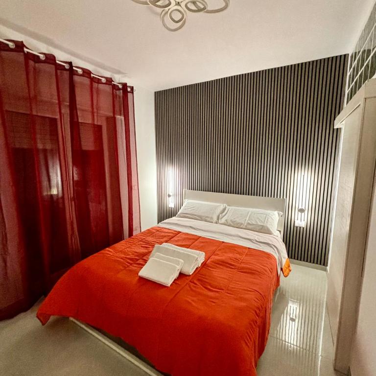 EasyHomeinNaples - Camera Matrimoniale con Bagno Privato - 4