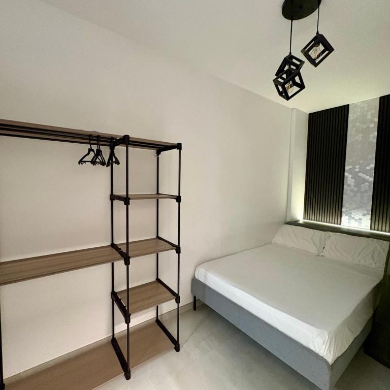 EasyHomeinNaples - Camera Matrimoniale con Bagno Privato - 4