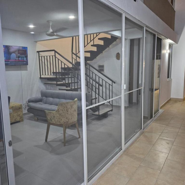 Beautiful new house with Jacuzzi and private pool - Casa de 4 dormitorios - 22