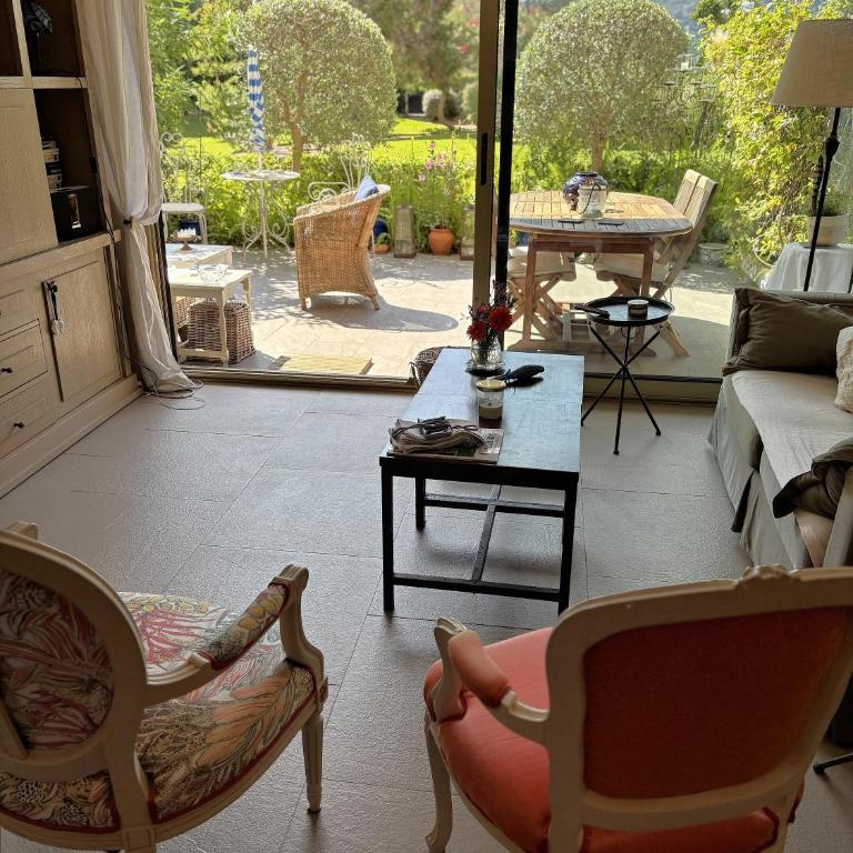 Appartement 2 chambres, terrasses, proche mer et commerces à Saint-Jean Cap Ferrat - Apartamento de 2 dormitorios - 5