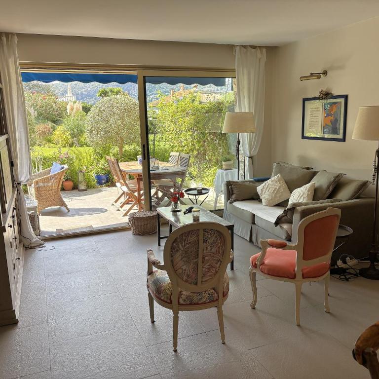 Appartement 2 chambres, terrasses, proche mer et commerces à Saint-Jean Cap Ferrat - Apartamento de 2 dormitorios - 3