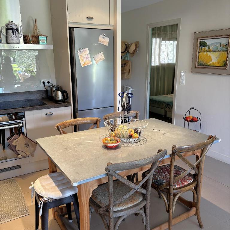 Appartement 2 chambres, terrasses, proche mer et commerces à Saint-Jean Cap Ferrat - Apartamento de 2 dormitorios - 12