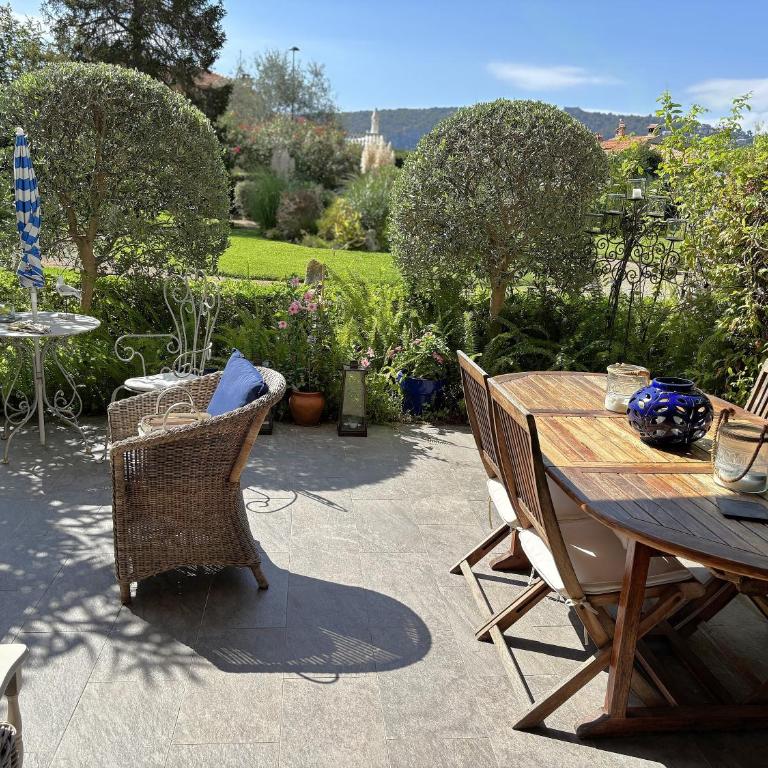 Appartement 2 chambres, terrasses, proche mer et commerces à Saint-Jean Cap Ferrat - Apartamento de 2 dormitorios - 20