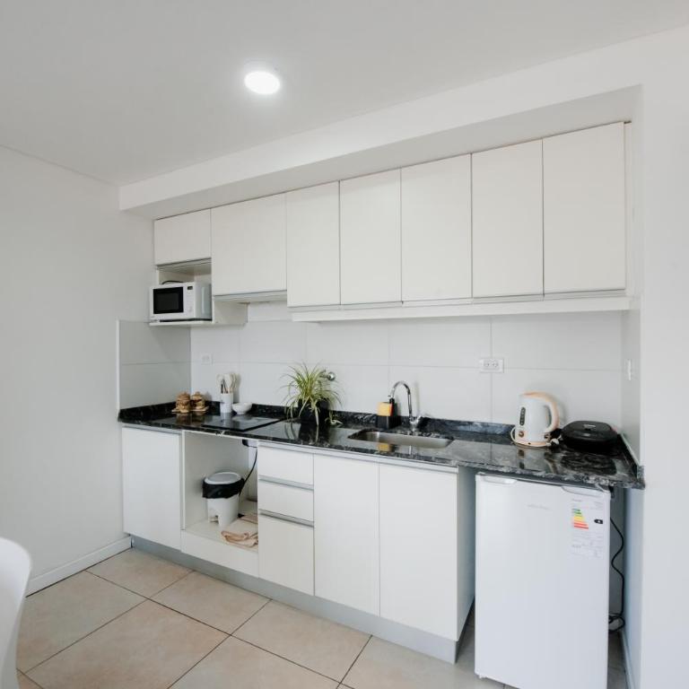 Vera Mujica con Cochera - One-Bedroom Apartment - 4