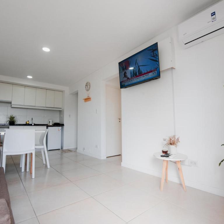 Vera Mujica con Cochera - One-Bedroom Apartment - 2