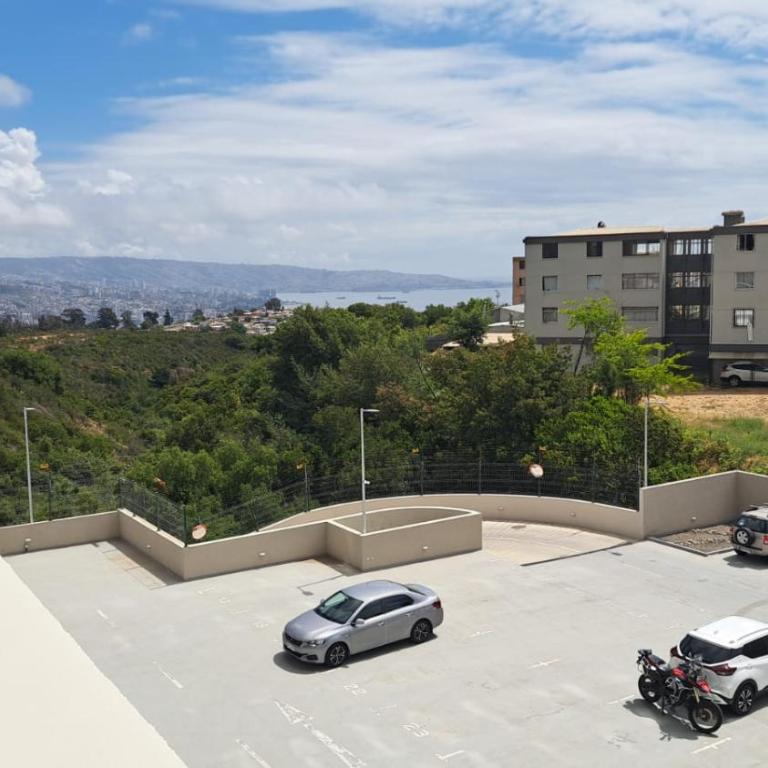 Depto Alessandri - One-Bedroom Apartment with Sea View and Balcony - 2