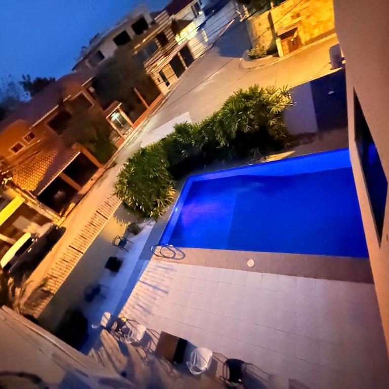 Suite En Alquiler Machala - Habitación Doble con baño privado - 2 camas - 20