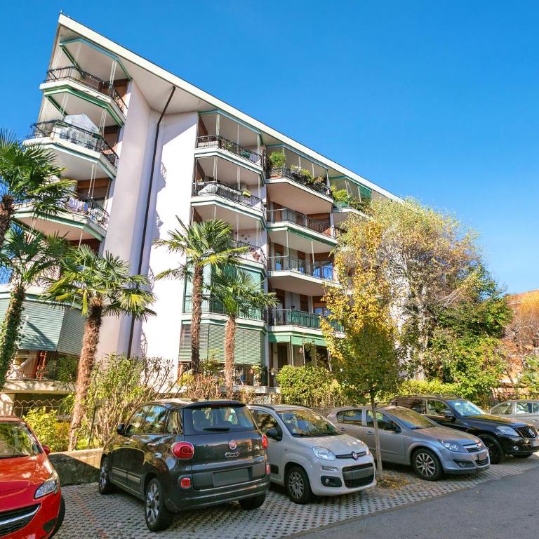Specchio Di Cielo: Apartment with Terrace and AC Arona Center - Happy Rentals - Appartamento con Terrazza - 12