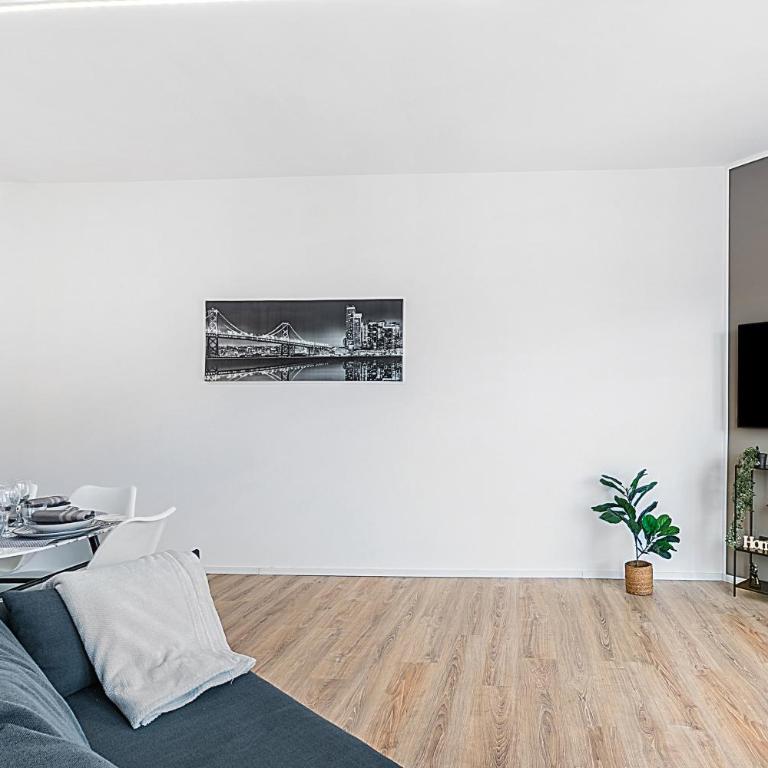 Specchio Di Cielo: Apartment with Terrace and AC Arona Center - Happy Rentals - Appartamento con Terrazza - 13