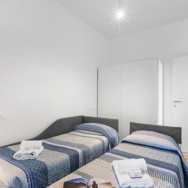 Specchio Di Cielo: Apartment with Terrace and AC Arona Center - Happy Rentals - Appartamento con Terrazza - 24