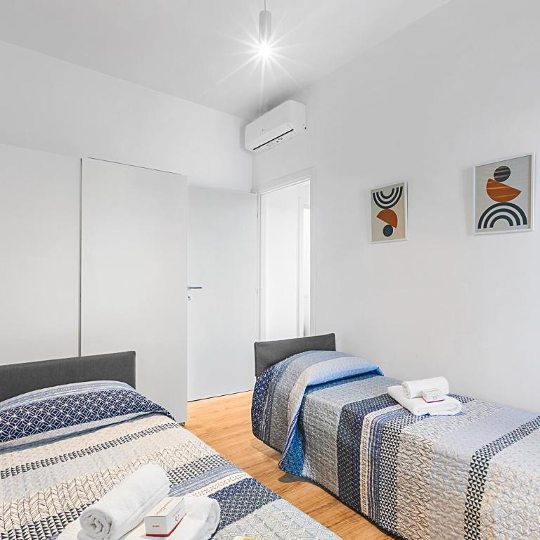 Specchio Di Cielo: Apartment with Terrace and AC Arona Center - Happy Rentals - Appartamento con Terrazza - 25