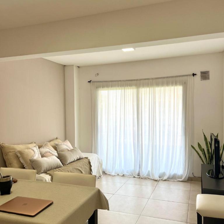 New apartment 100 m from Bus Station - Apartamento de 1 dormitorio - 1