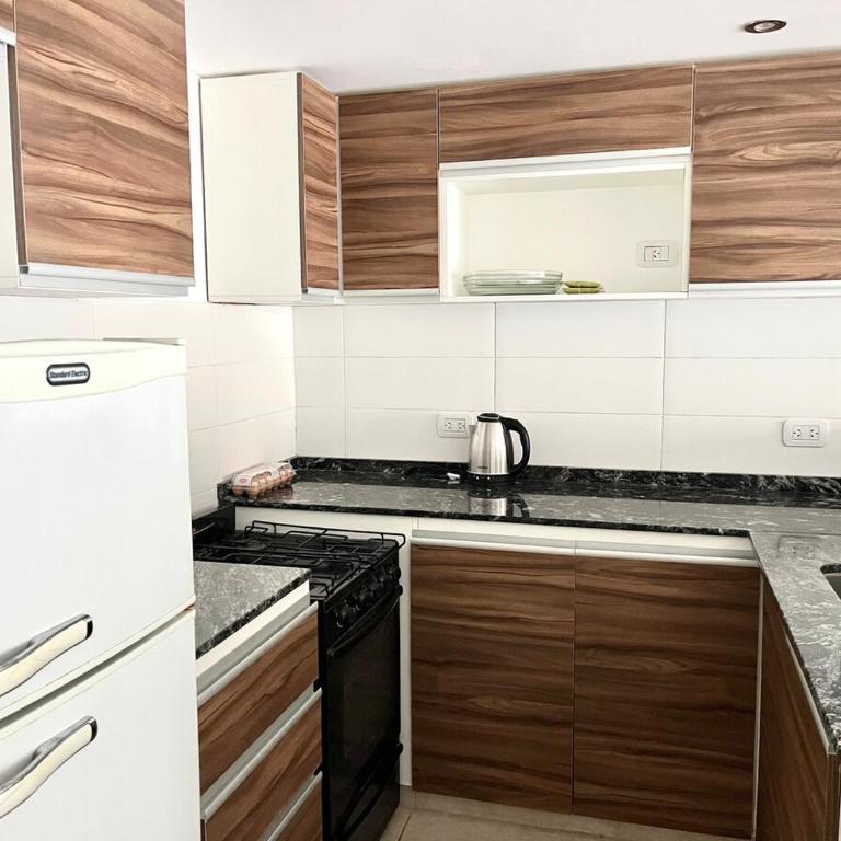 New apartment 100 m from Bus Station - Apartamento de 1 dormitorio - 2
