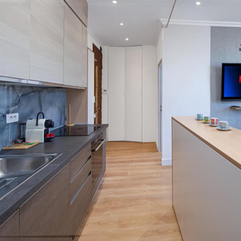 5mn Monaco - Agréable, central et lumineux - ET - Appartement 2 Chambres - 16