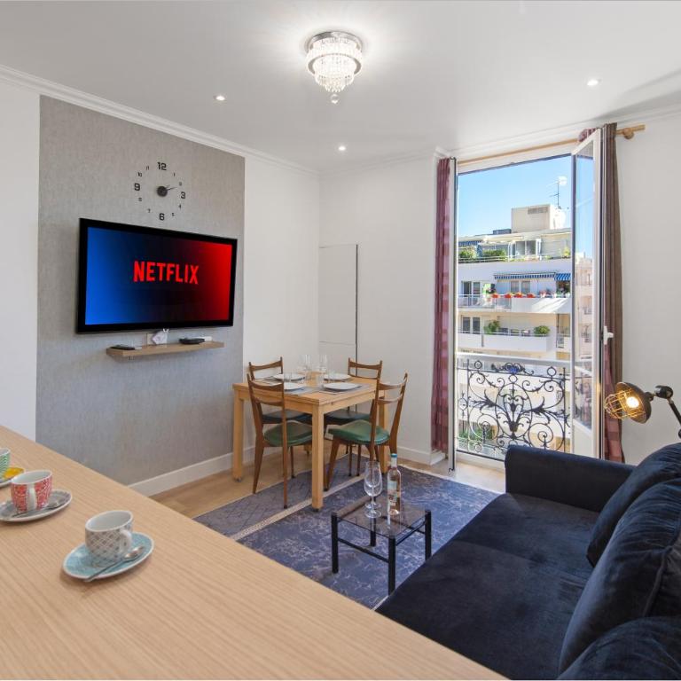 5mn Monaco - Agréable, central et lumineux - ET - Appartement 2 Chambres - 6