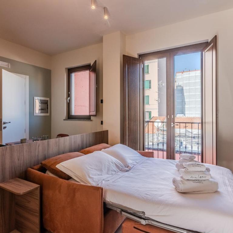 MIA HOME experience - One-Bedroom Apartment with Pool View - 5