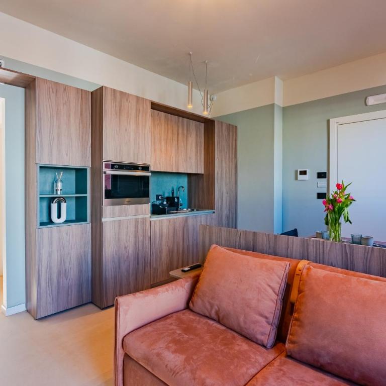 MIA HOME experience - One-Bedroom Apartment with Pool View - 3