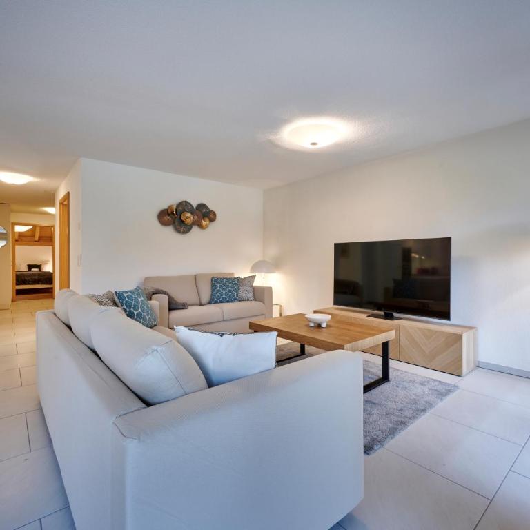 Great Location, Spacious, nice views, modern - Appartement avec Vue sur la Montagne - 2