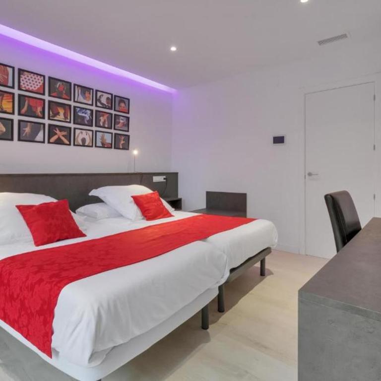 Hotel Ronda Nuevo - Habitación Doble Deluxe con bañera - 17
