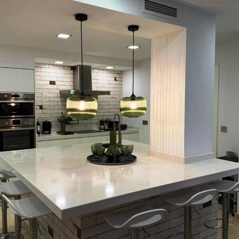 Luxury 100 sq.m. sea view apartment - Apartamento con vistas al mar - 12