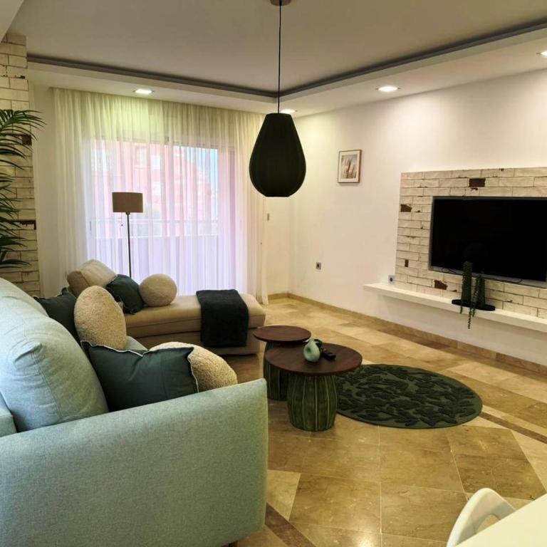 Luxury 100 sq.m. sea view apartment - Apartamento con vistas al mar - 11